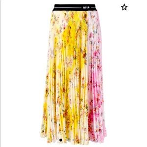 MSGM Midi floral skirt. Perfect condition. Worn once!